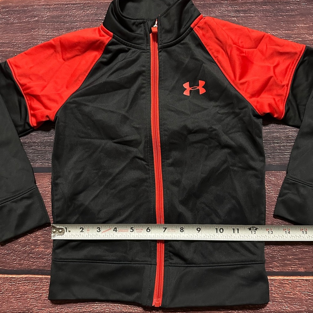 Under Armour Boys Jacket Size 5 - Picture 3 of 4